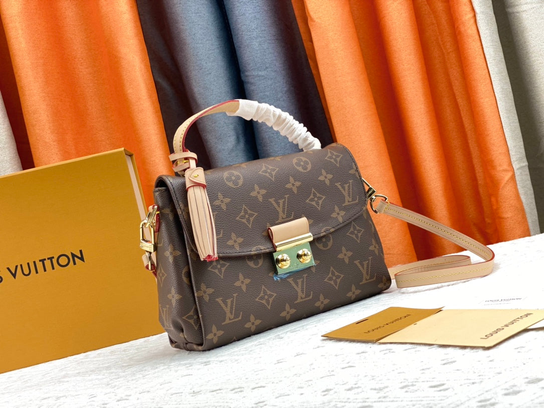 B1W15E2 Popular leather Bags