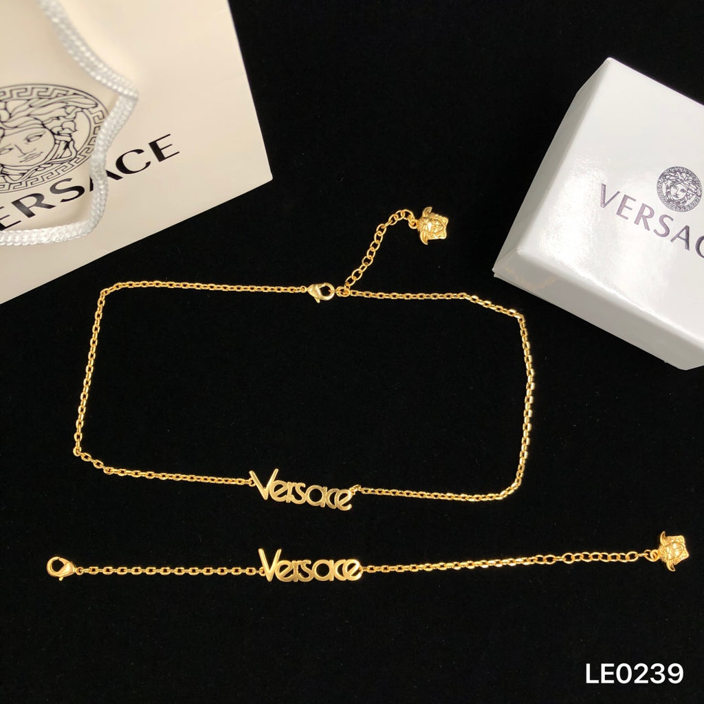 X1Q85V138X Popular Necklace. Bracelets