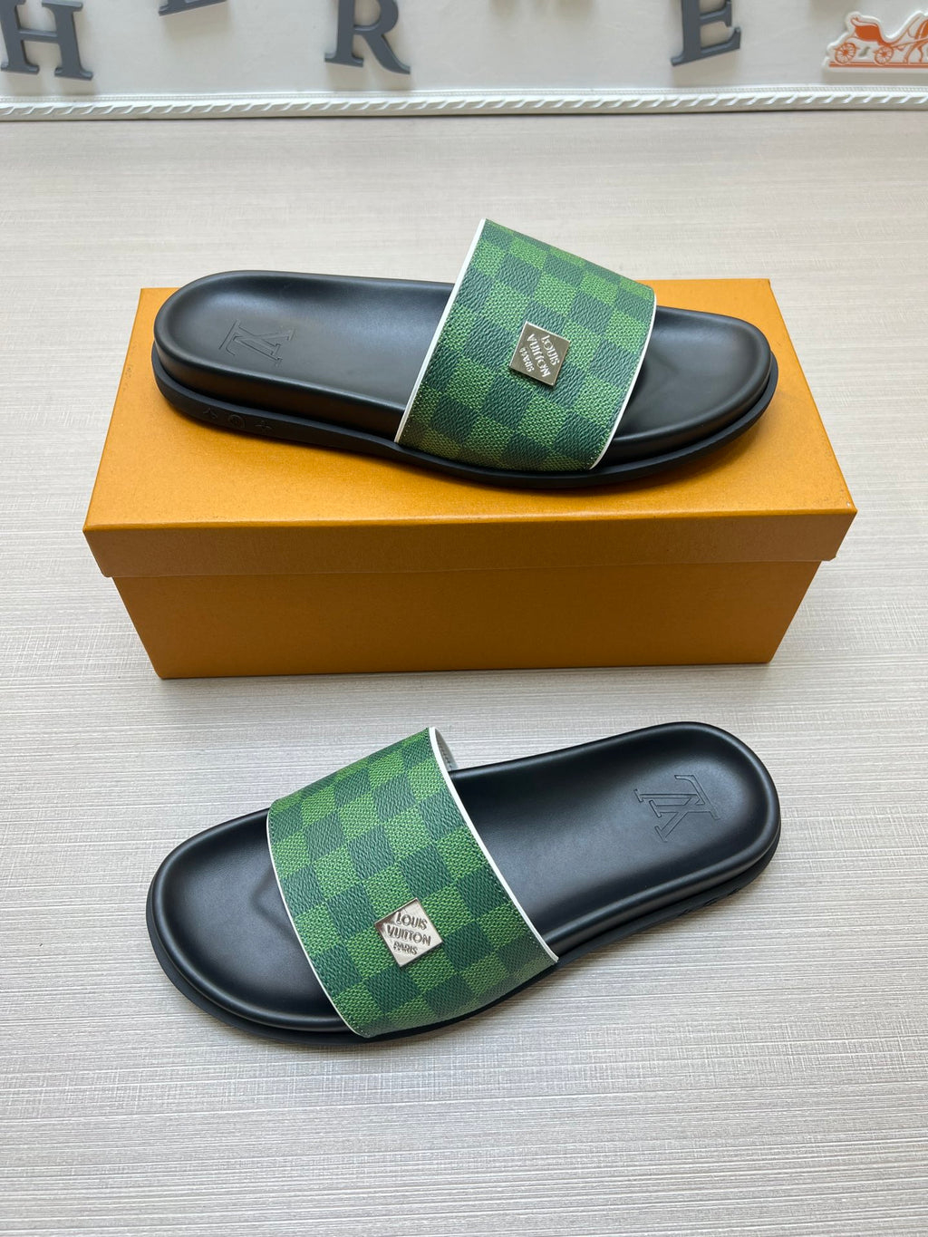 Z5ZE69 Popular slippers