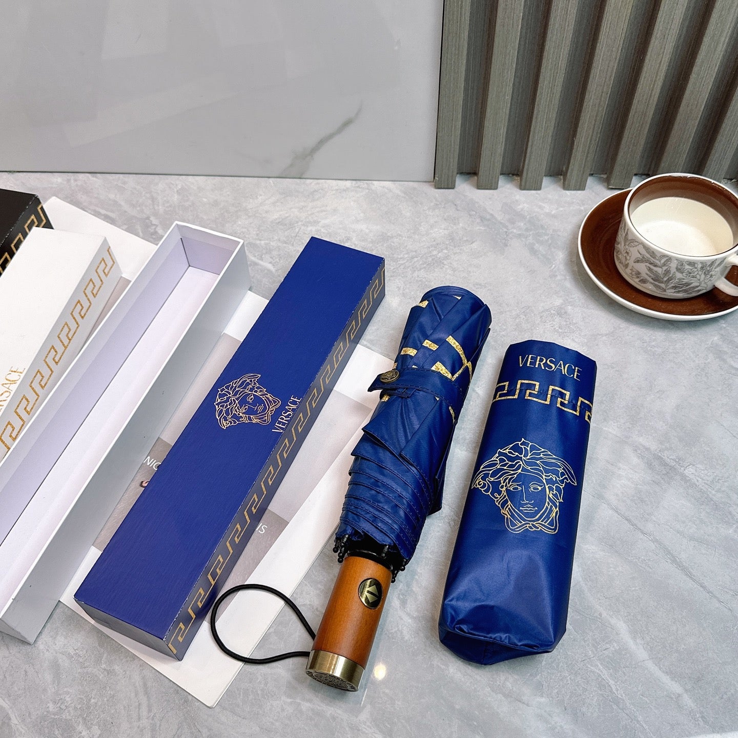 J1R85V110 Popular UV resistant umbrella