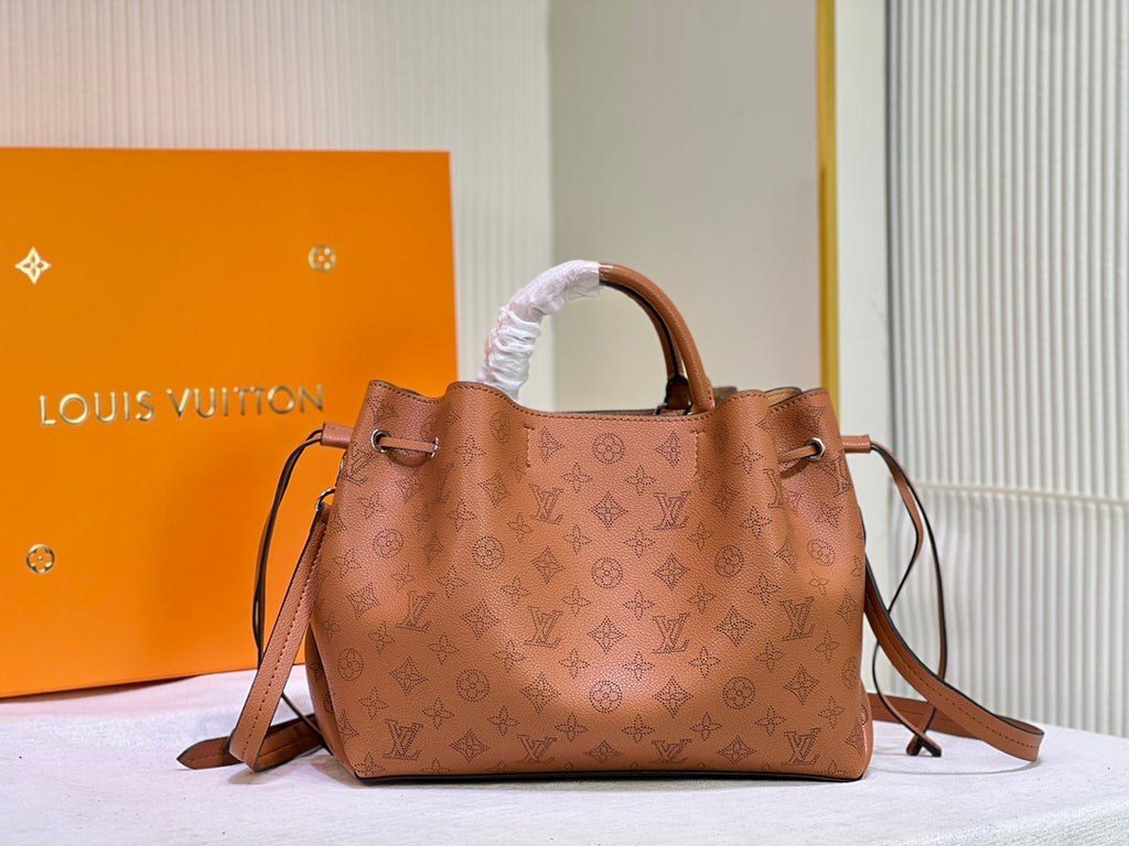 B1N55E39 Popular  leather bag