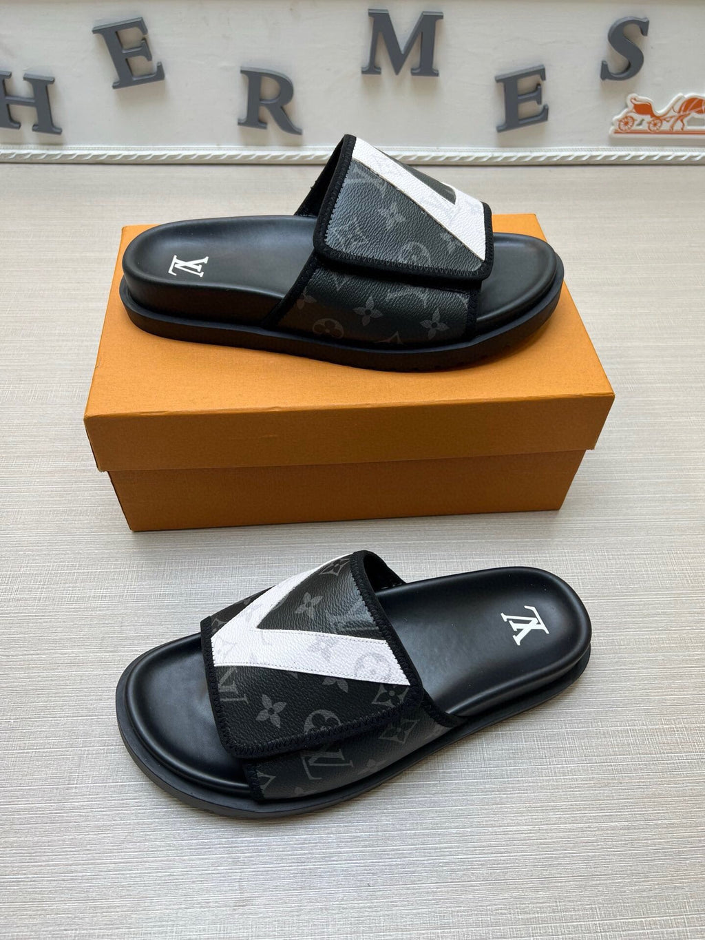 Z5WE251 Popular Slippers