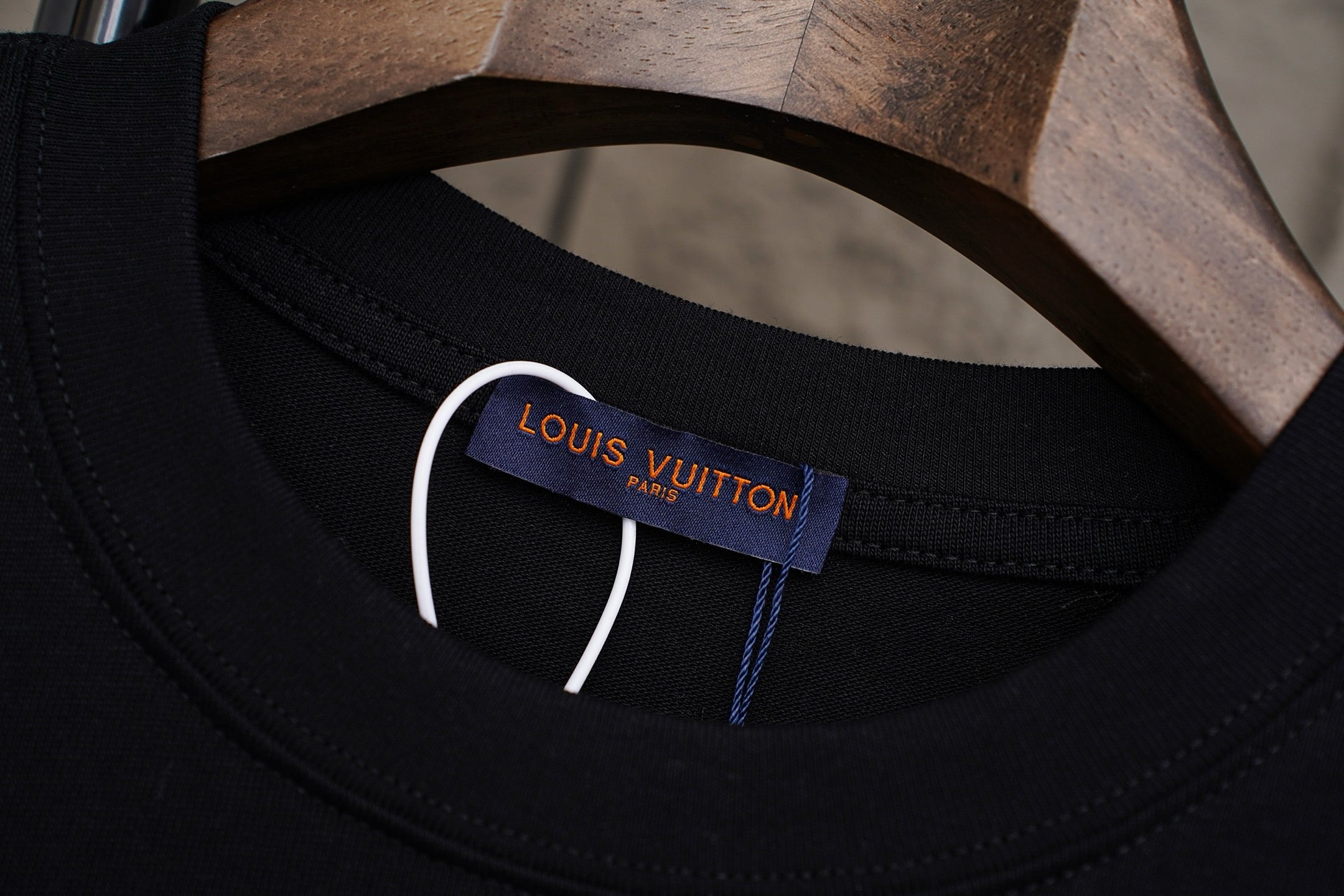 U1R76E17 Popular T-shirts
