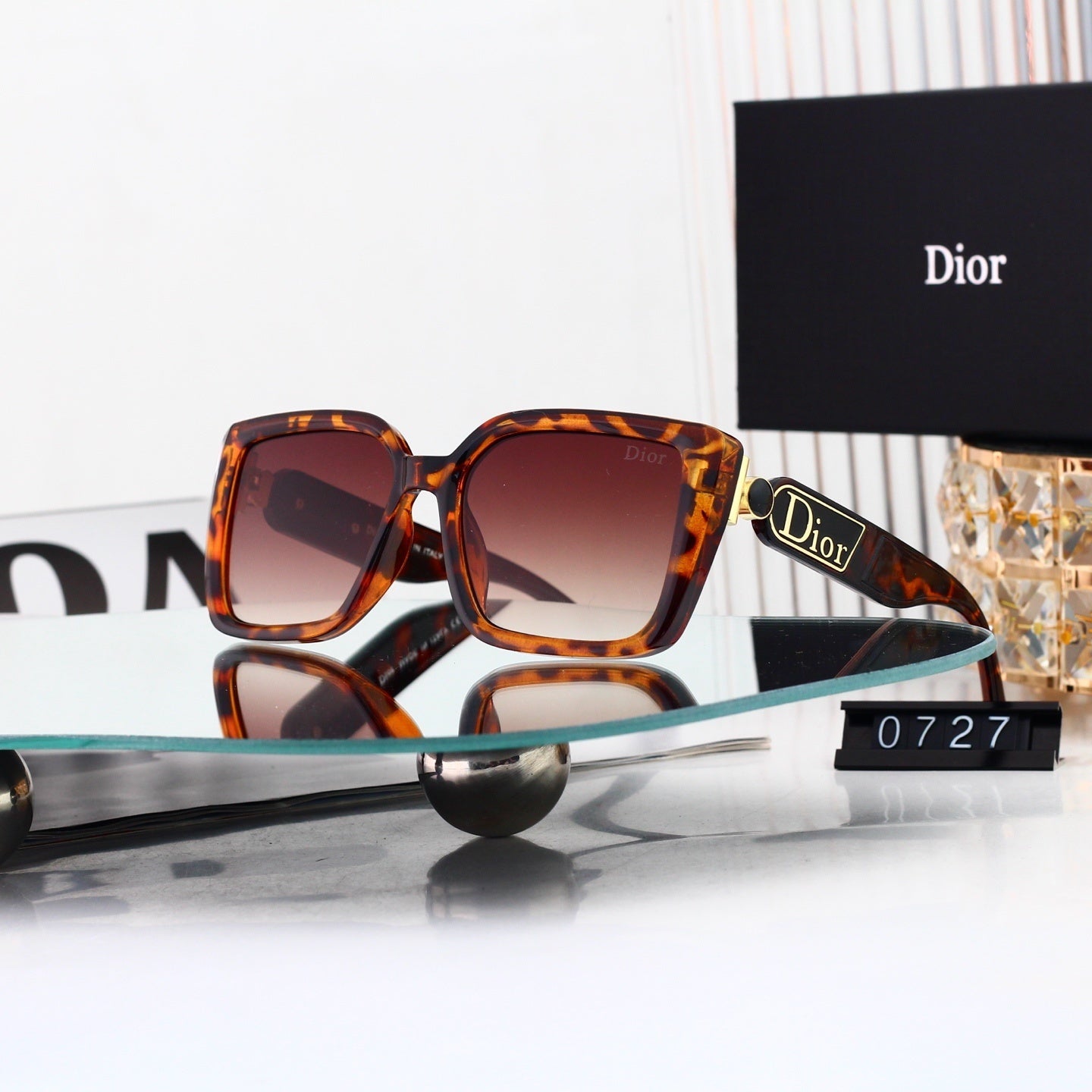 T1P56D54 Popular Sunglasses