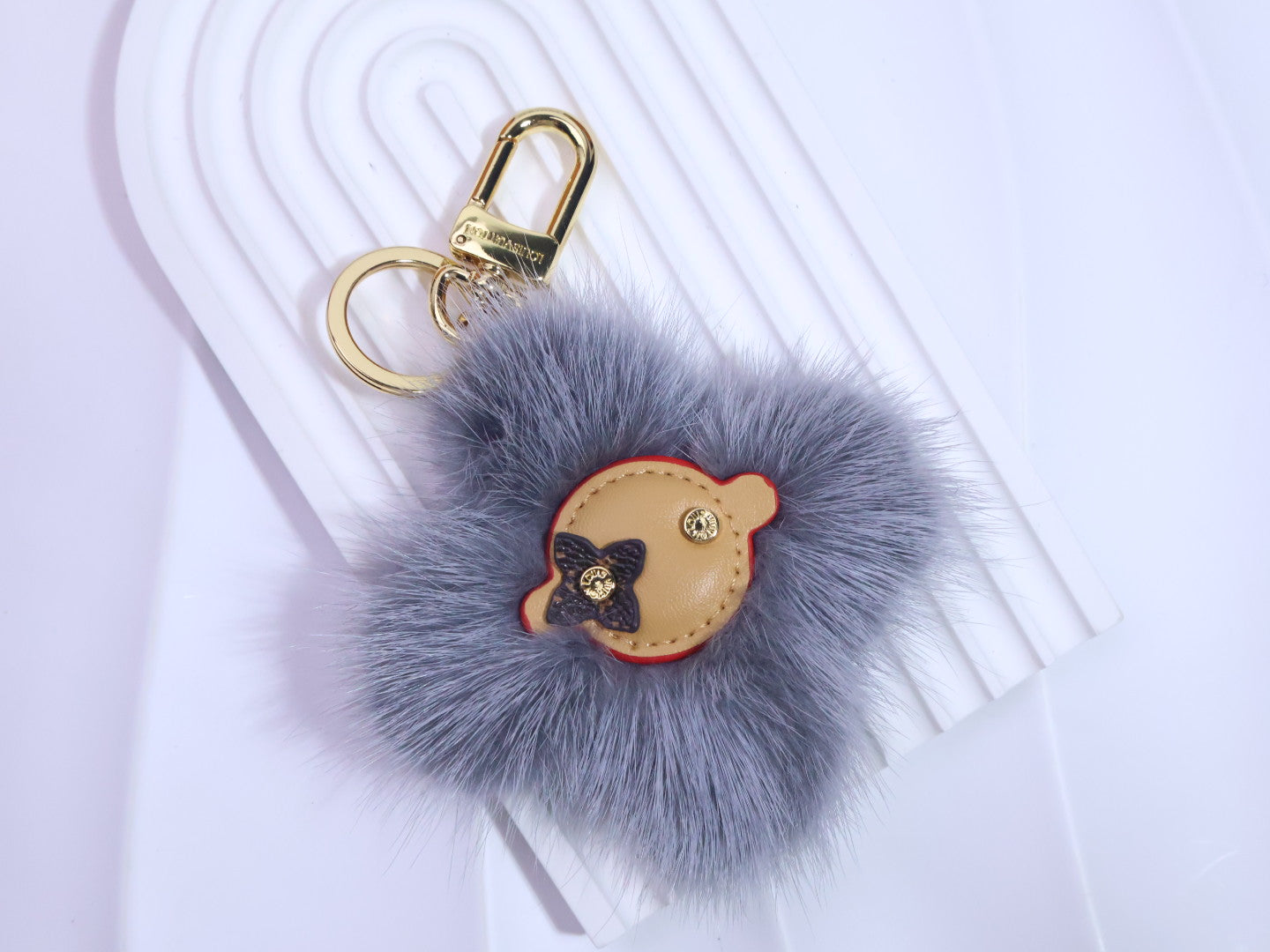 A1Q105E26 Popular bag 's charms accessories