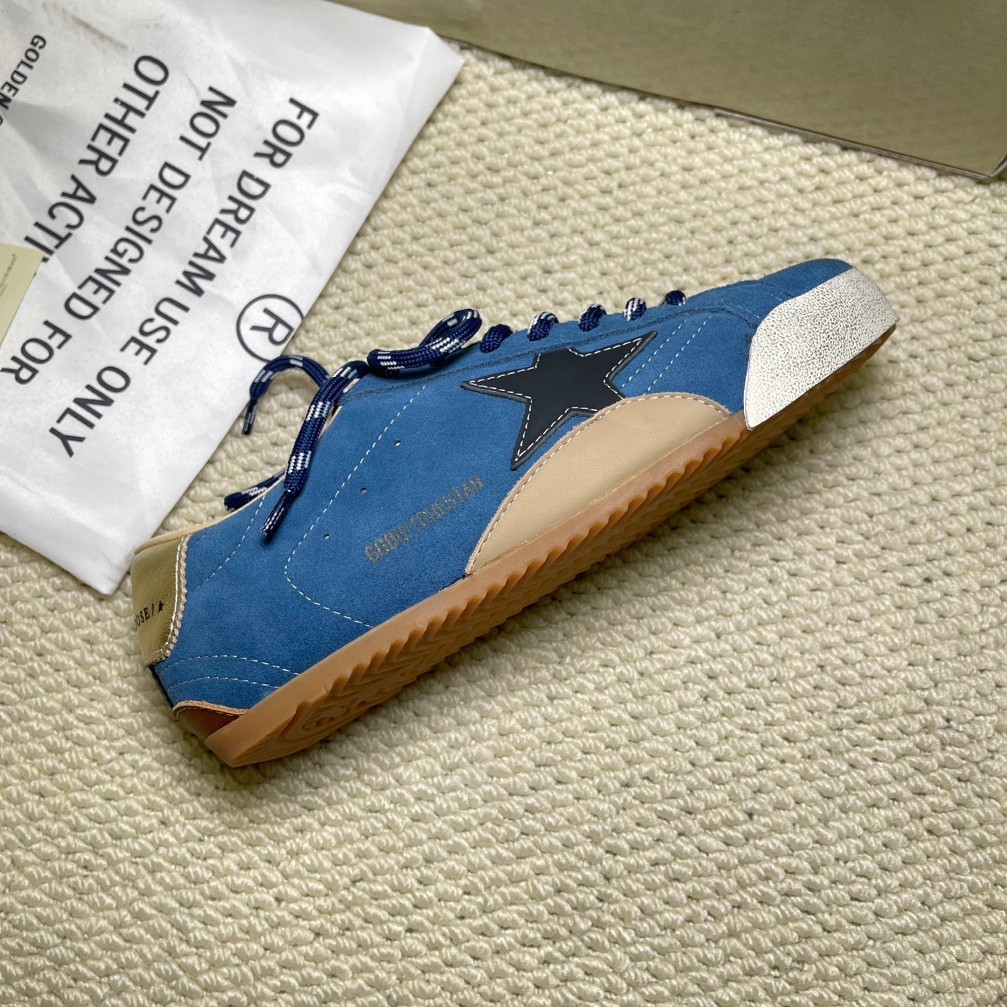 Z2R76GE17 Popular high-quality shoes