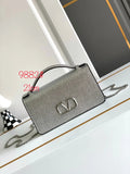 B1X44VL272 Popular leather bag 