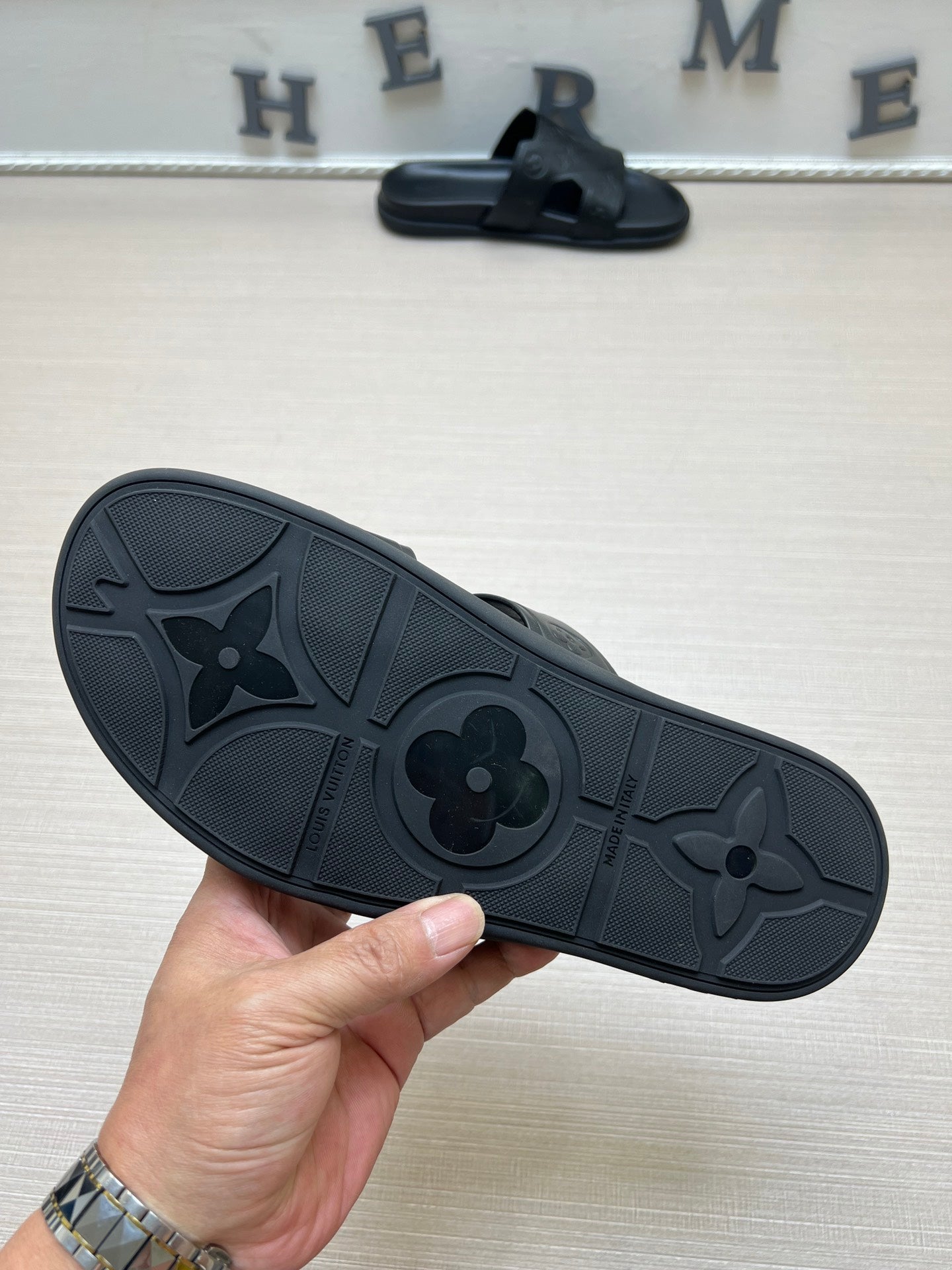 Z5ZE66 Popular slippers
