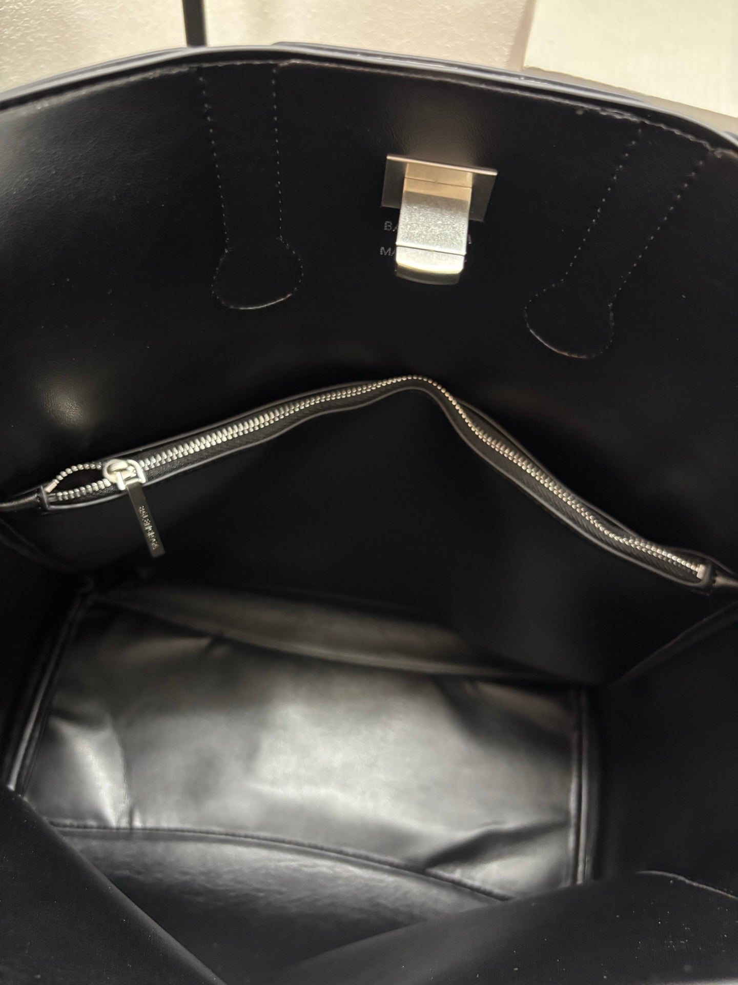 B1P36J121 Popular leather bag