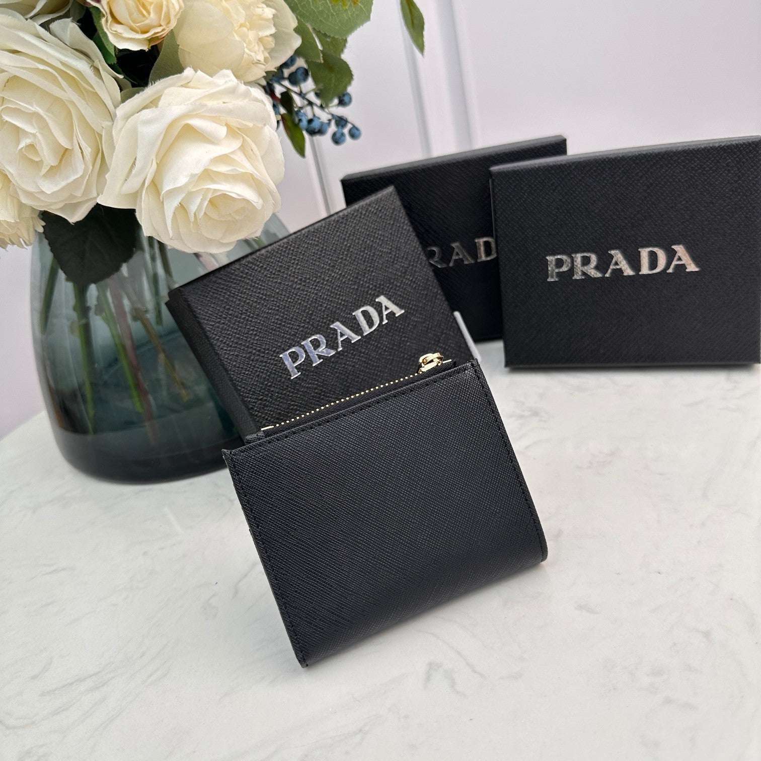 B1P36P1 Popular card holder