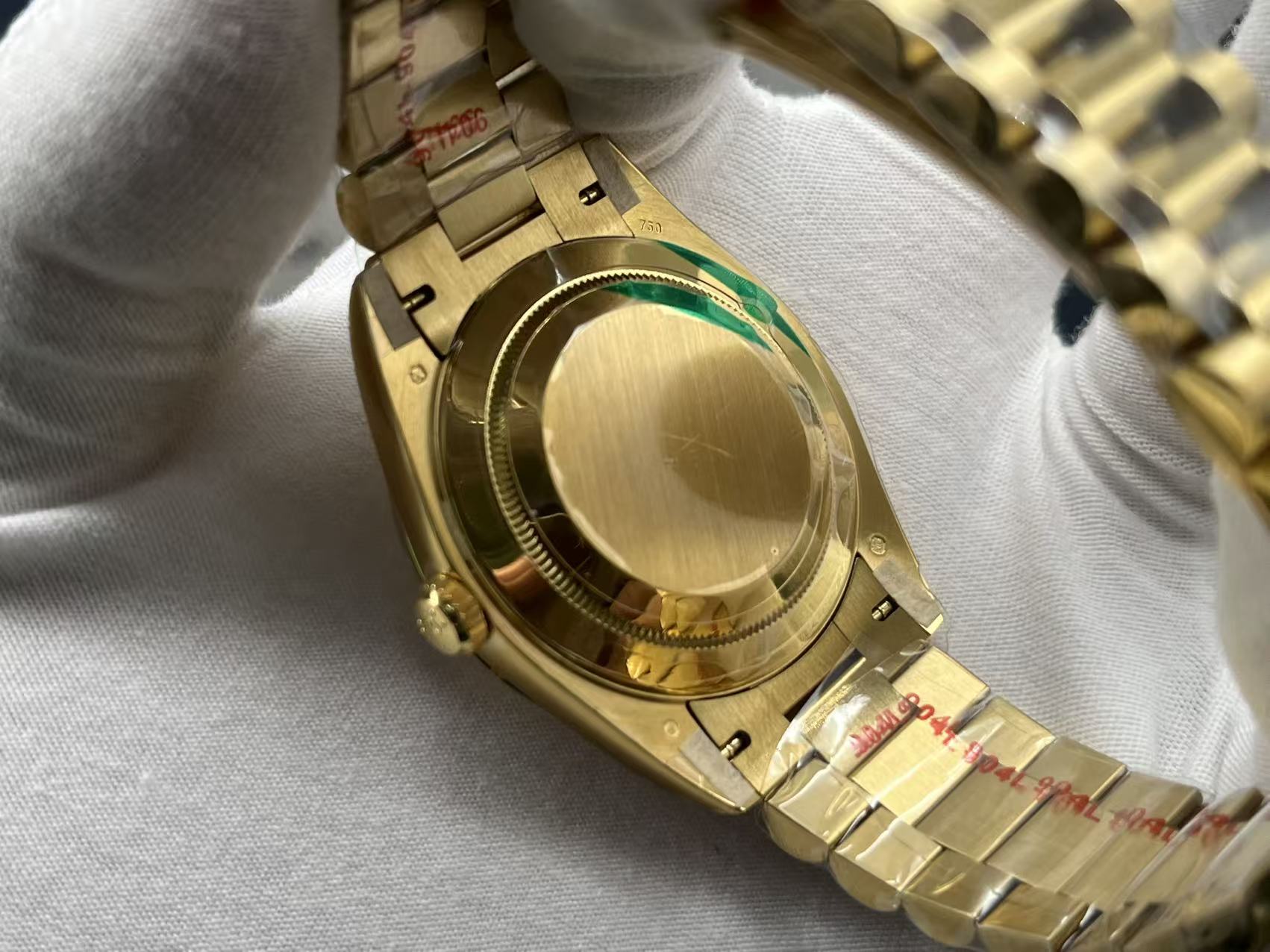 L1R36L12 Popular Watches