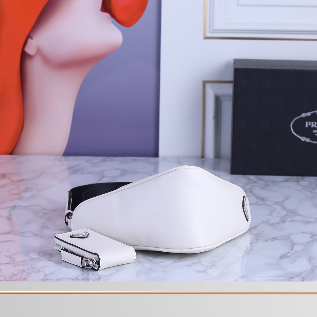 B1X43P82 Popular   leather bag 