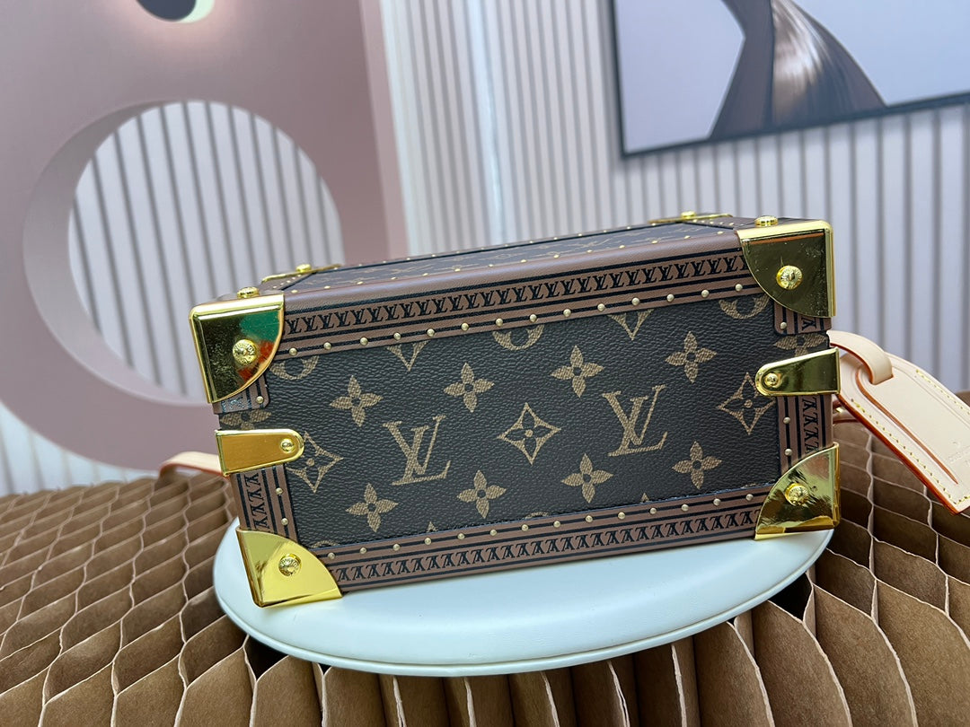 B1X34E276 Popular  leather bag 