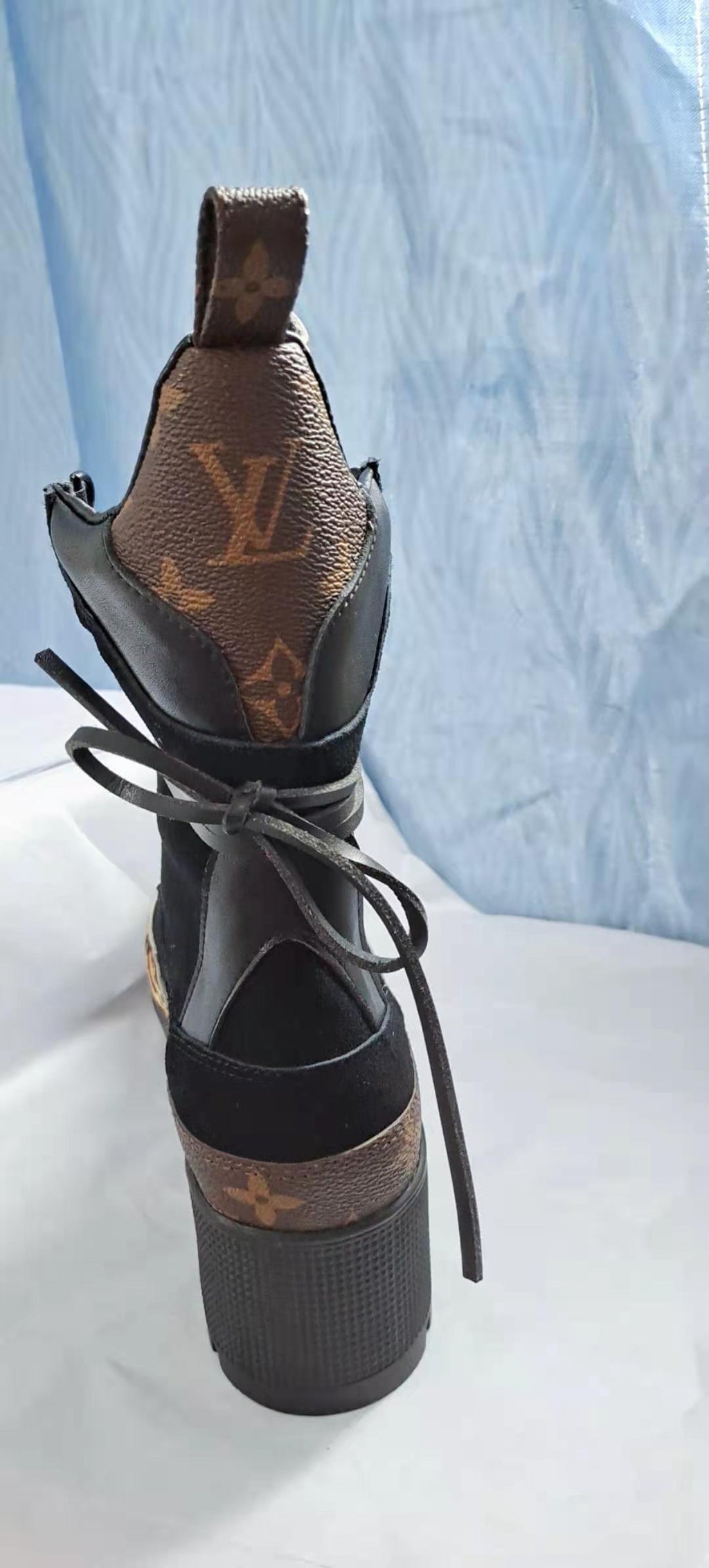 Z2XB205 Popular leather boot (top layer leather lining)
