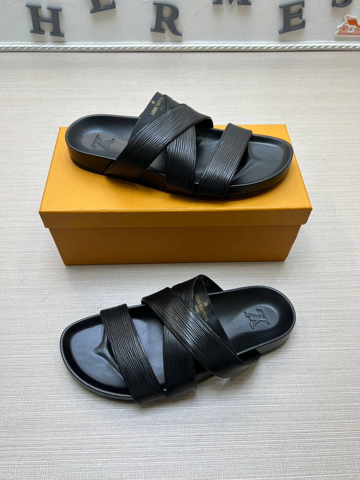 Z5ZE89 Popular slippers