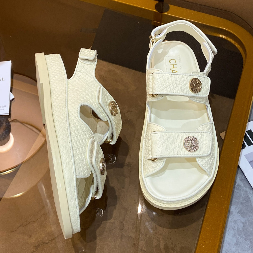 Z2Q55C49 Popular leather shoes