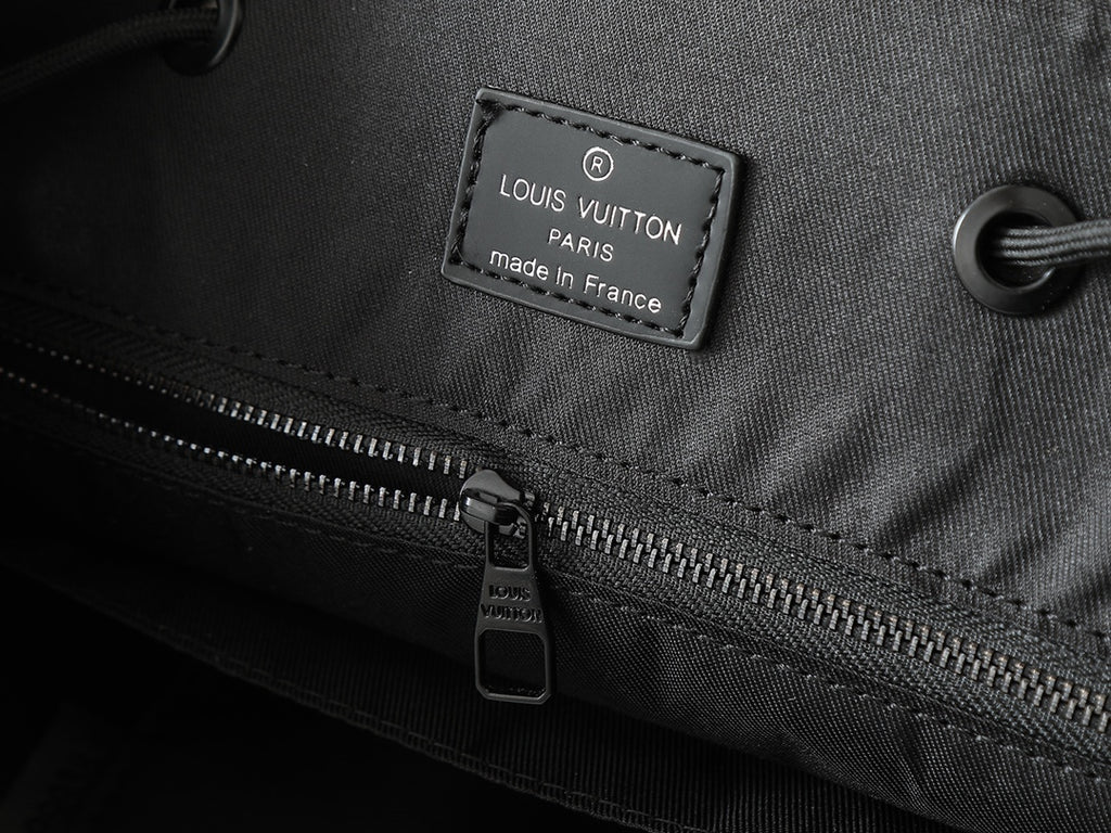 B1W25E70 Popular  Backpacks