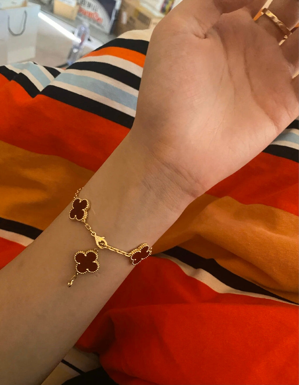 X5X53VA180K  Popular bracelets 5 flowers normal size1.5cm flower