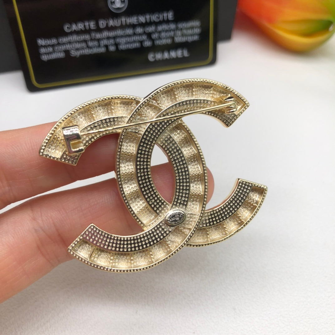 X1N36C33X Popular  Brooch