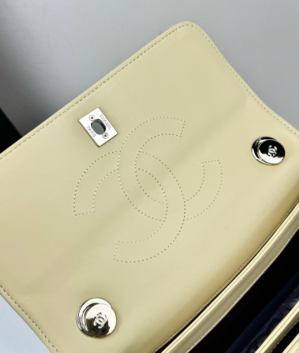 B1X76C8  Popular leather bag