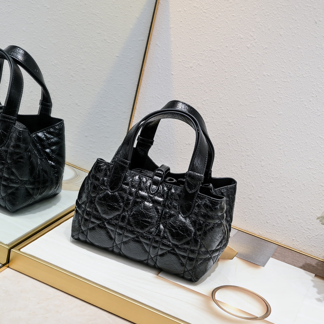 B1R76D40 Popular leather bag