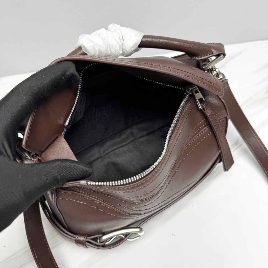 B1R15A149 Popular leather bag