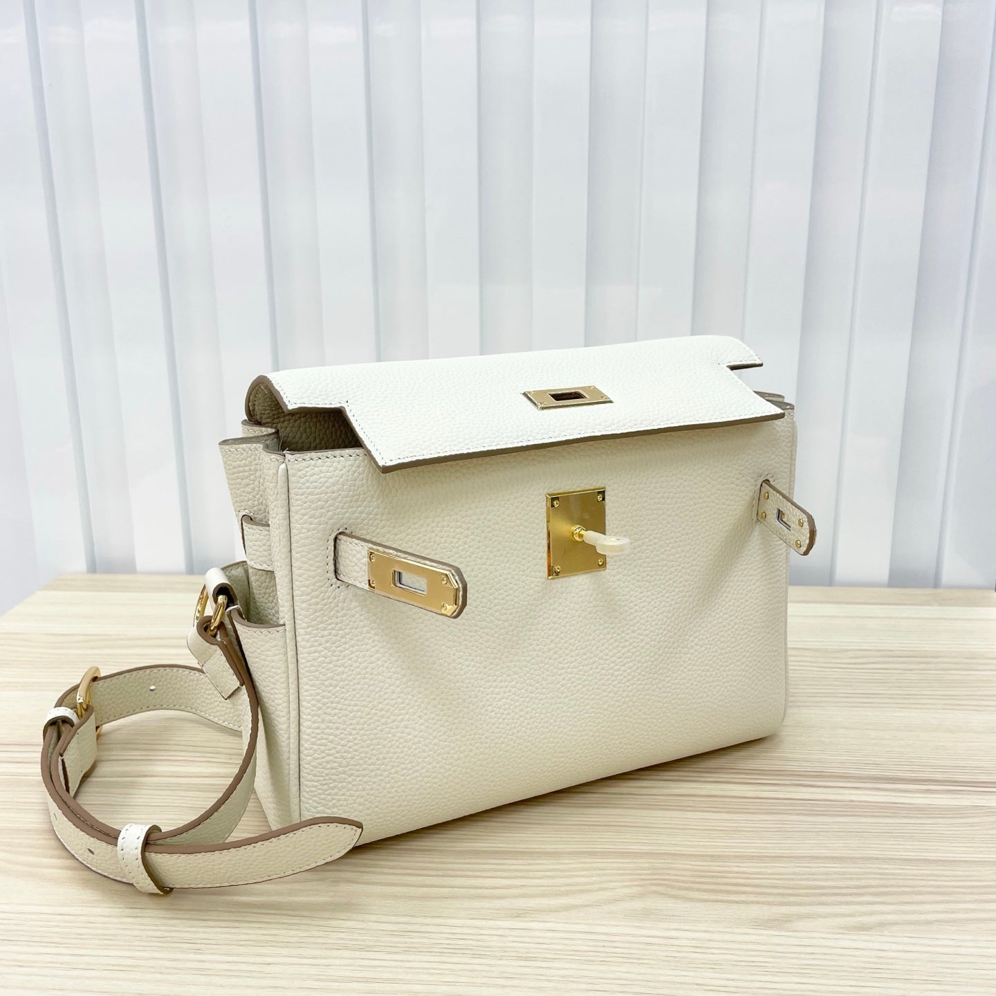 B1R15H4 Popular   leather bag