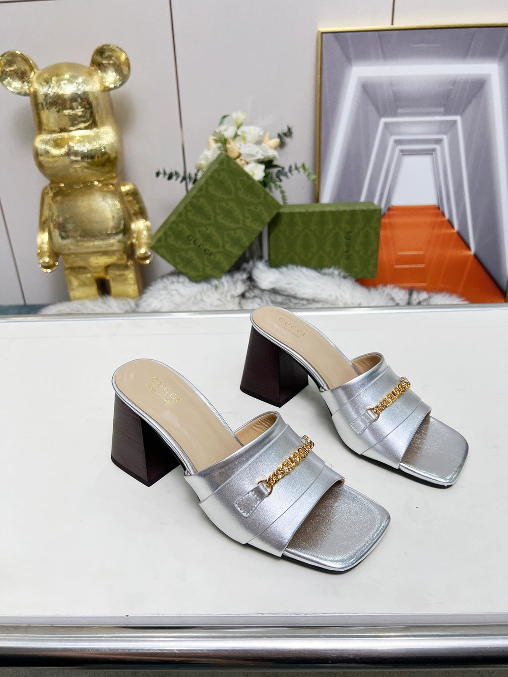 Z2N75B11  Popular leather High heels