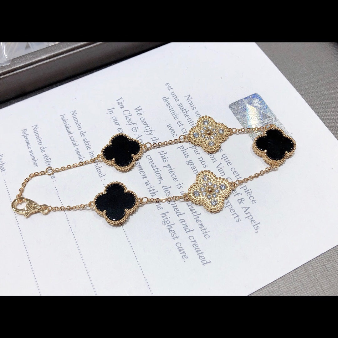 X5X53VA179K  Popular bracelets 5 flowers normal size1.5cm flower