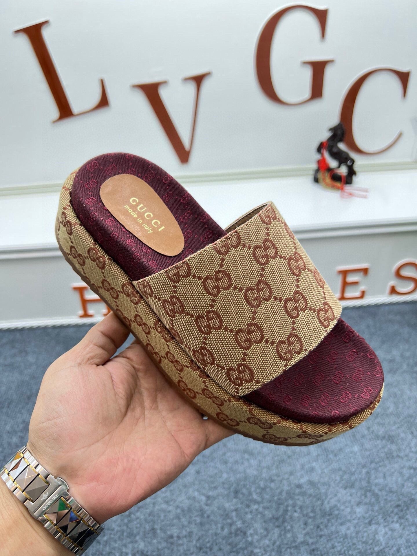 Z5ZB122 Popular slippers  Sole thickness 5.5cm