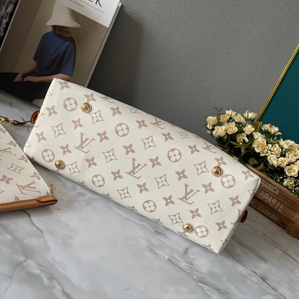 B12X34E277 Popular  leather bag 