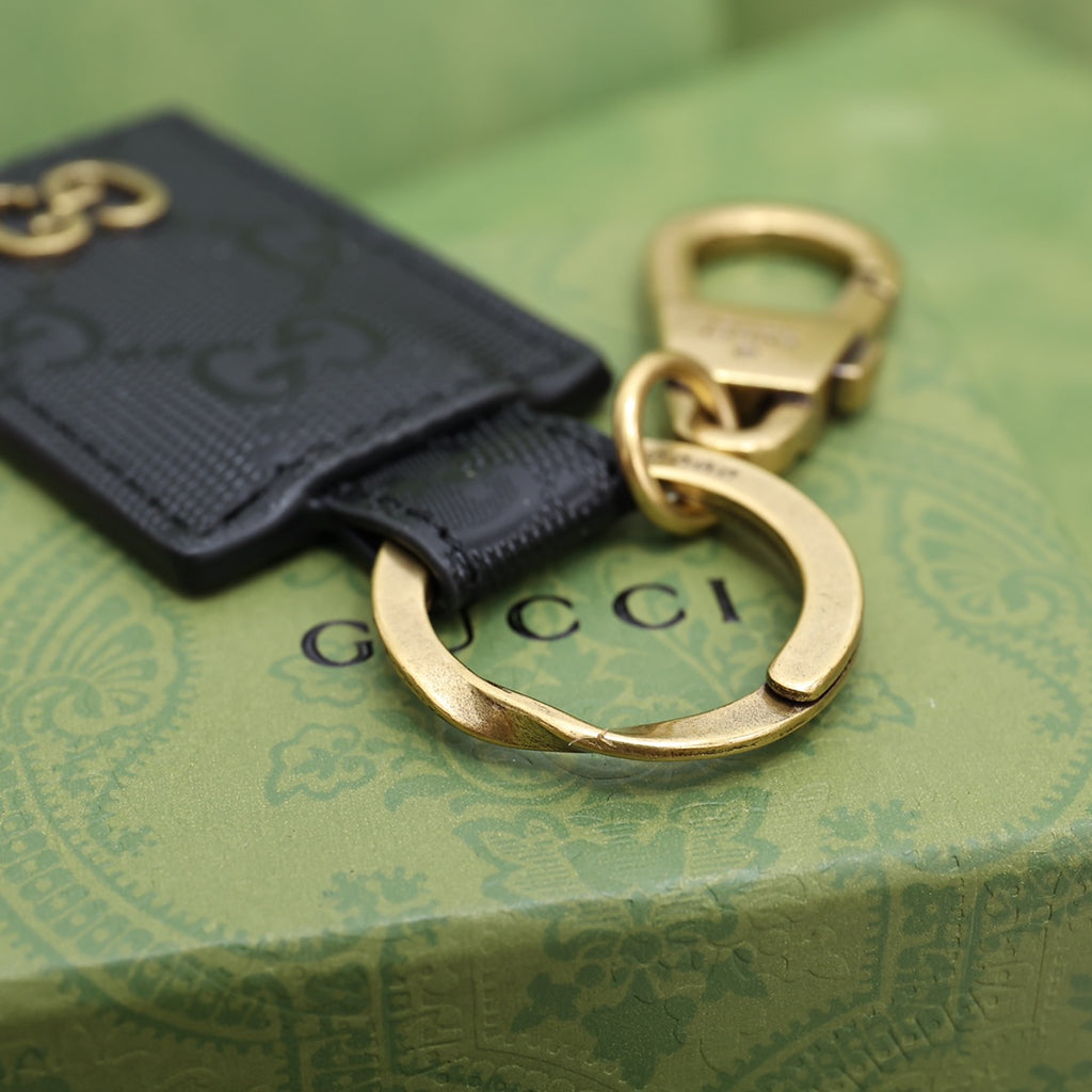 A1Z105B102 Popular bag 's charms accessories