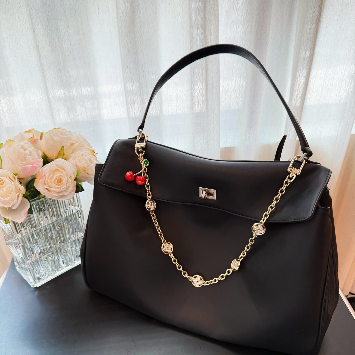 A1Z105E32 Popular bag 's charms accessories