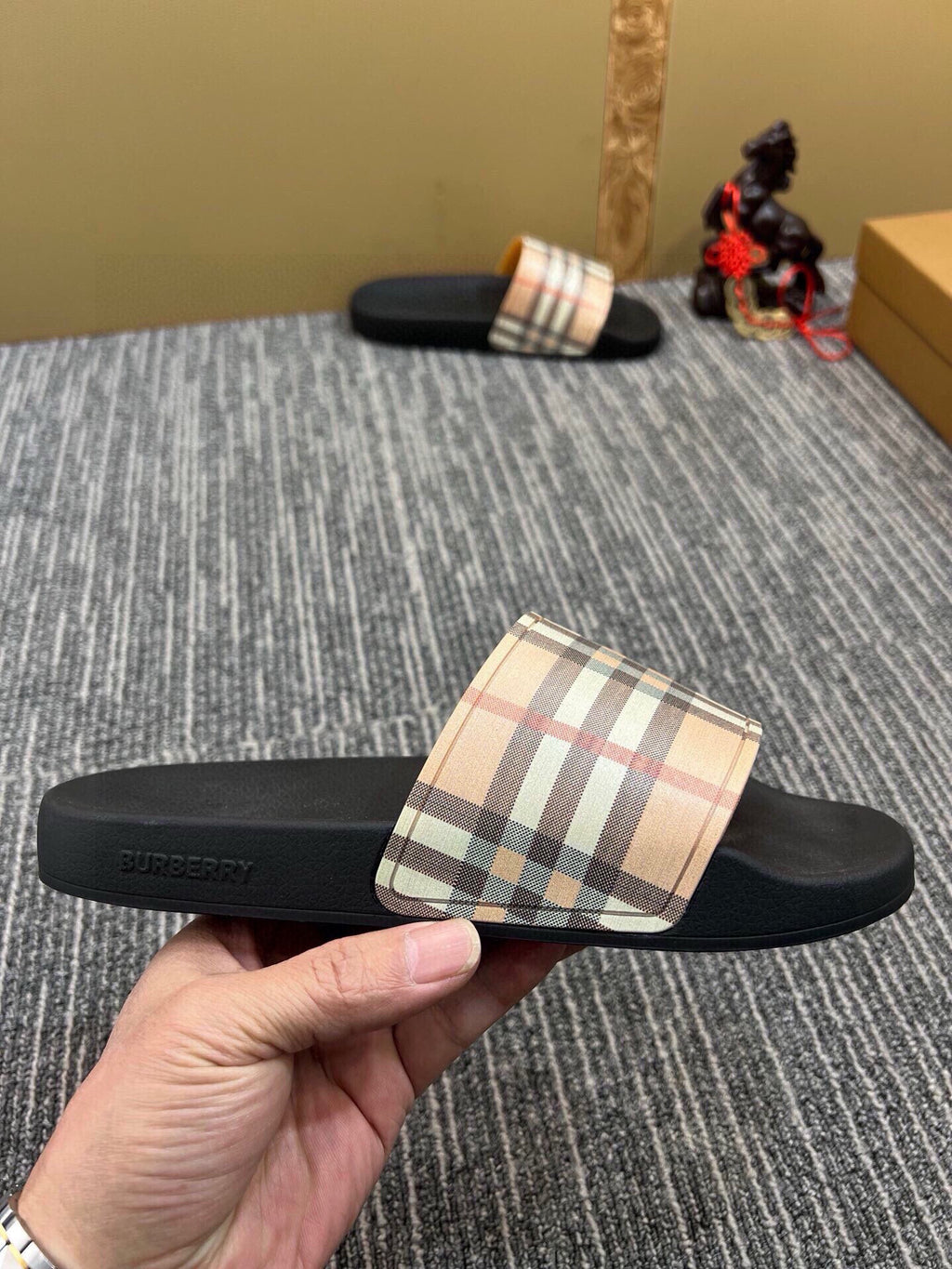 Z5Z35R257 Popular Slippers