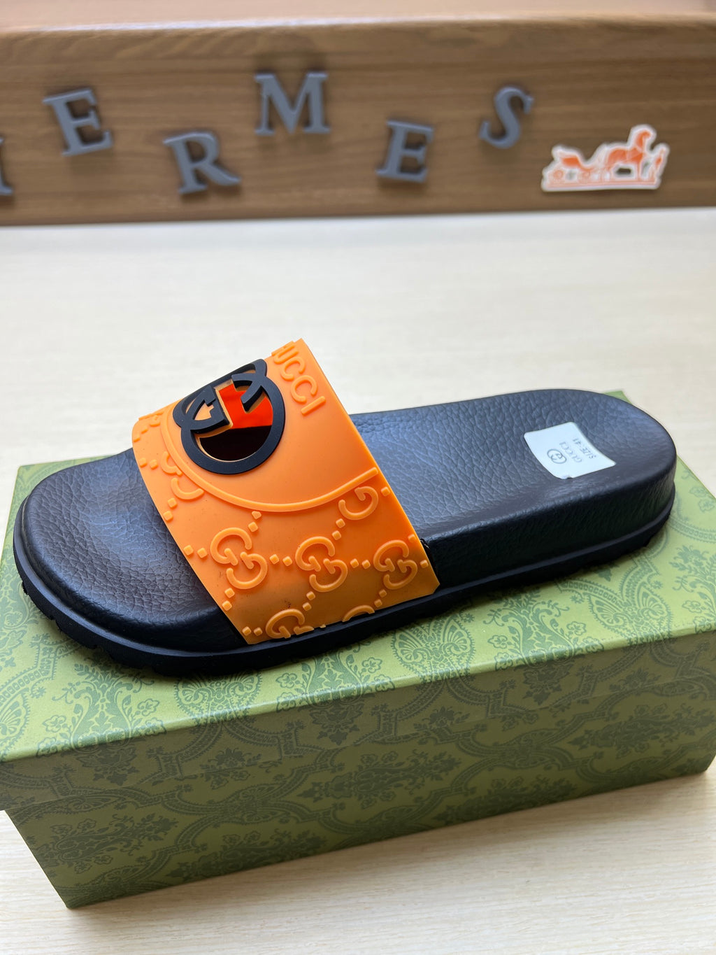 Z5R66B22 Popular  Slippers