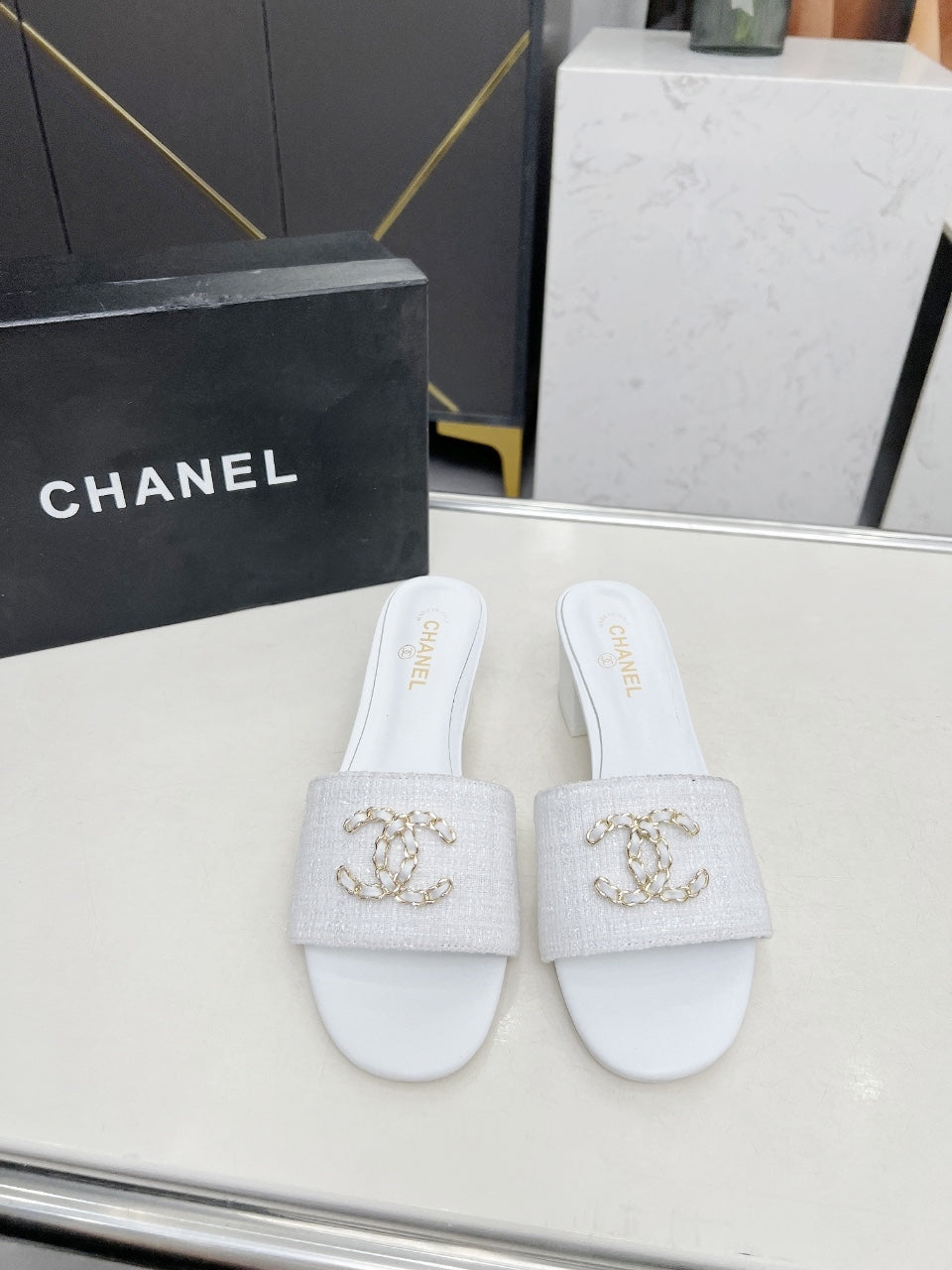 Z2Q55B30 Popular high-quality  Shoes