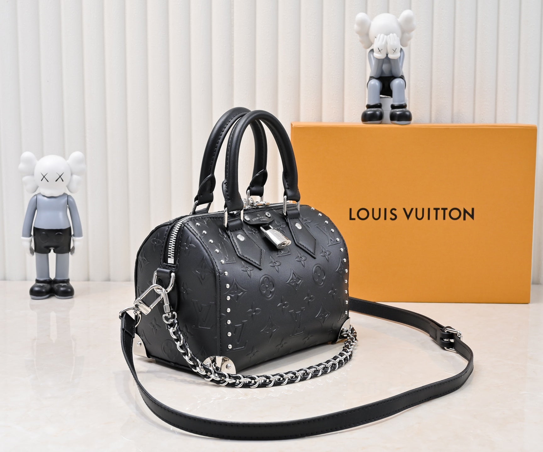 B1N36E5 Popular leather bag