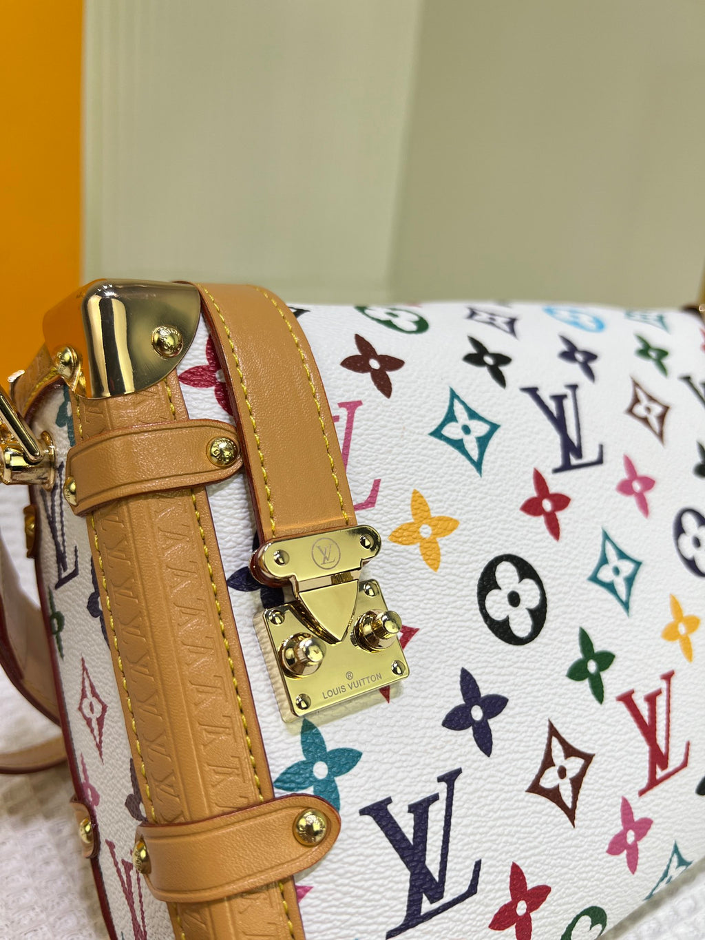 B1N55E18 Popular    leather bag