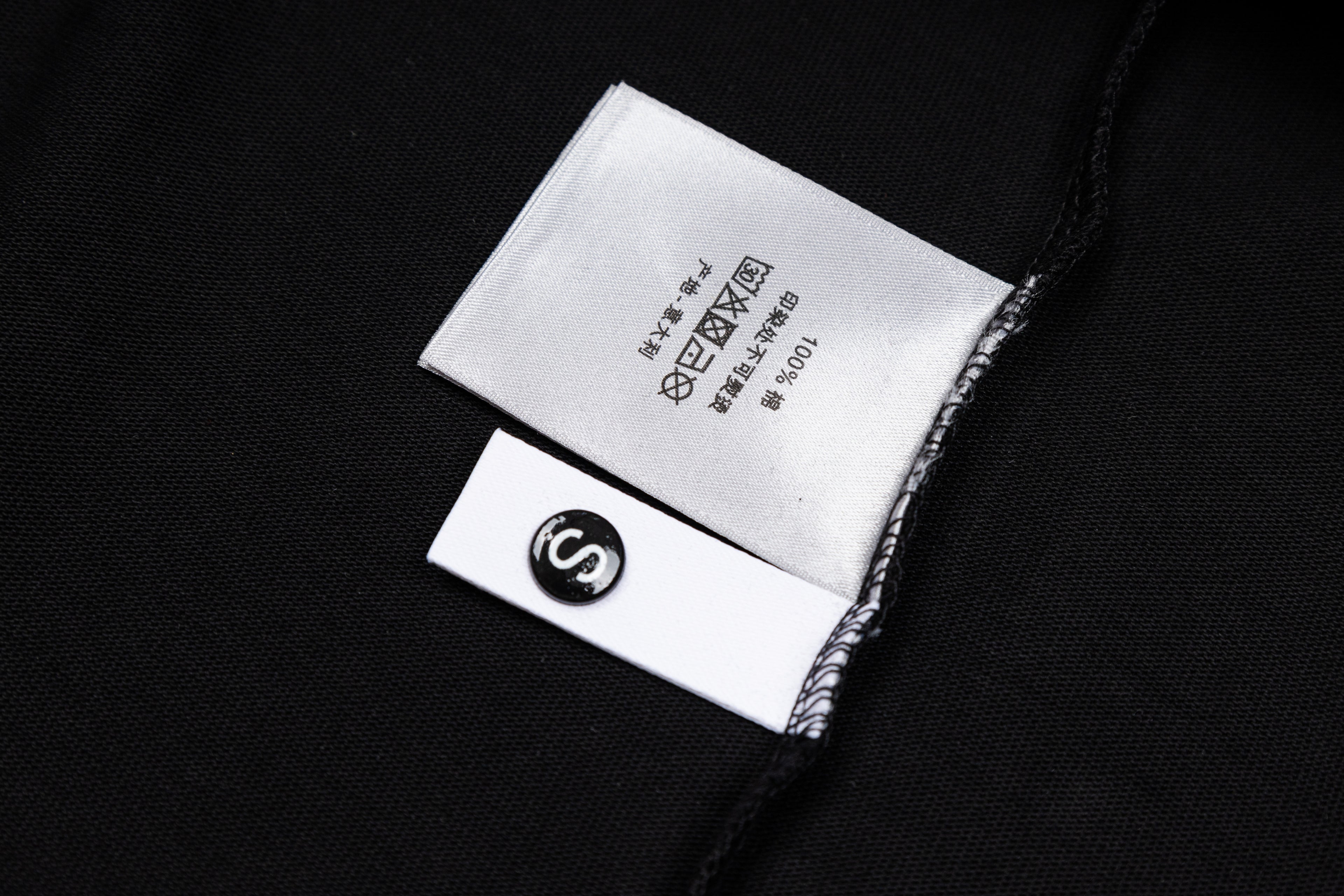 U1R76D30 Popular T-shirts