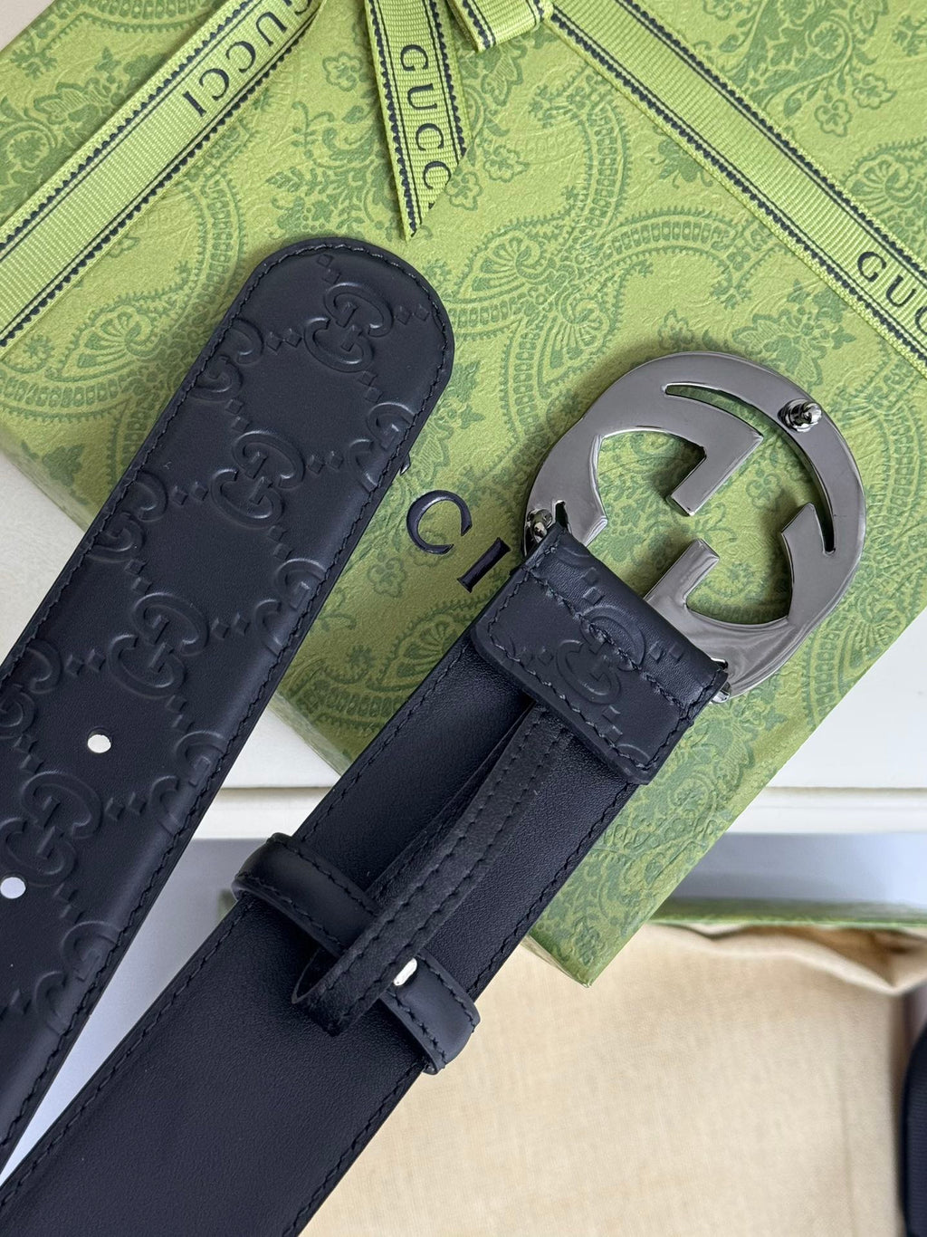 P1R55B241 Popular  High quality belt With full package
