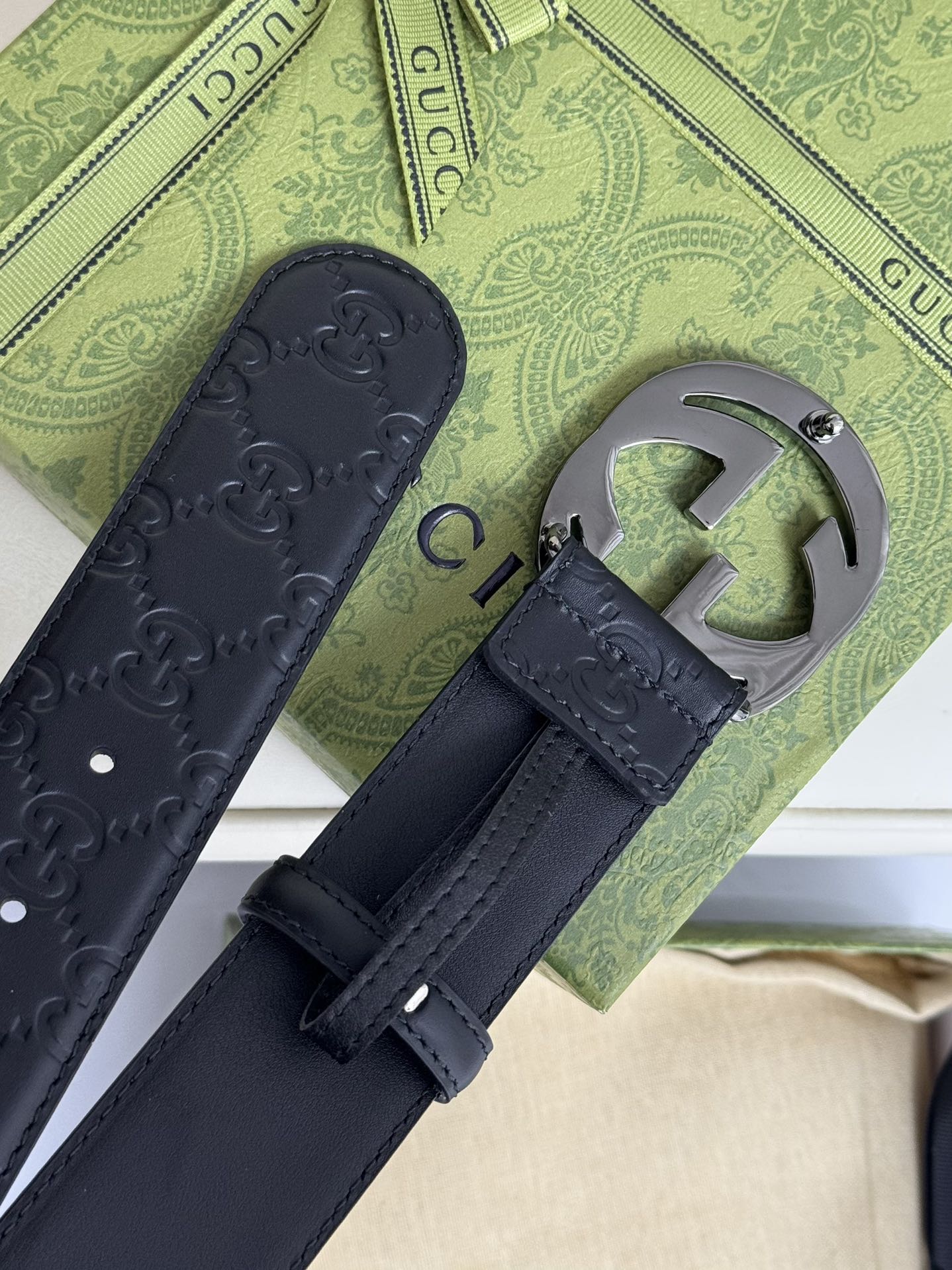 P1R55B241 Popular  High quality belt With full package