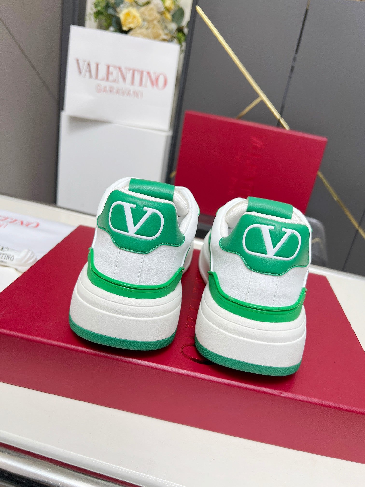 Z2Q95VL176  Popular high-quality Shoes