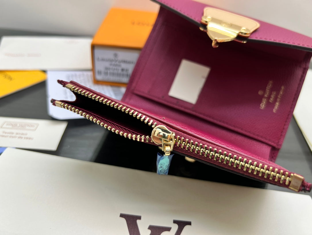 B1N55E43 Popular  leather wallets