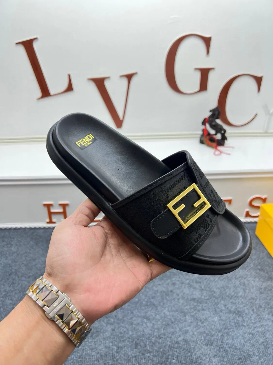 Z5ZF37 Popular slippers