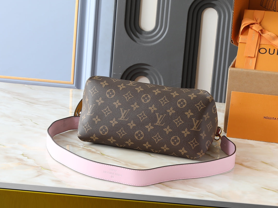 B1P46E79 Popular leather bag