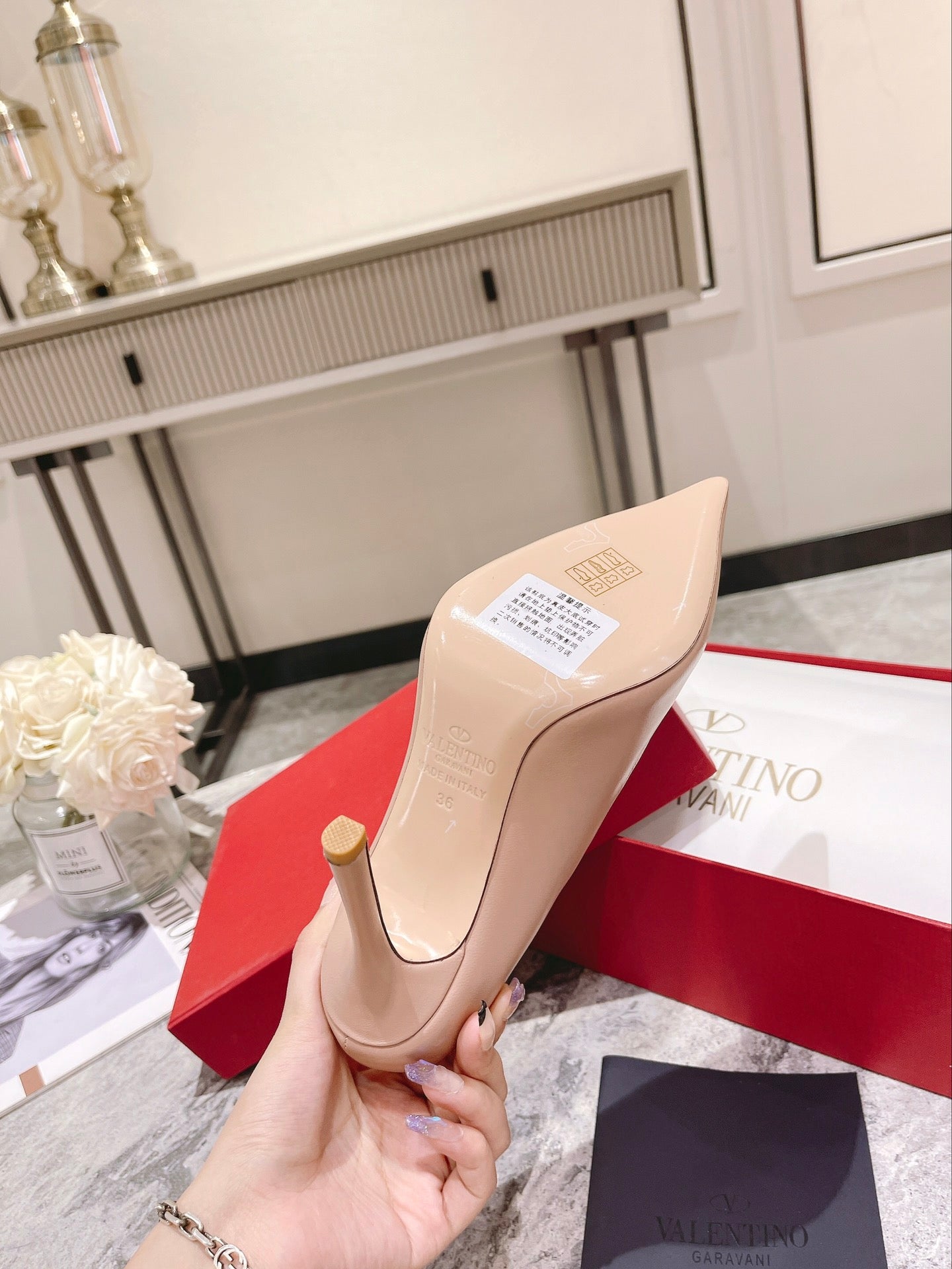 Z1WVL263 Popular sandals High heels