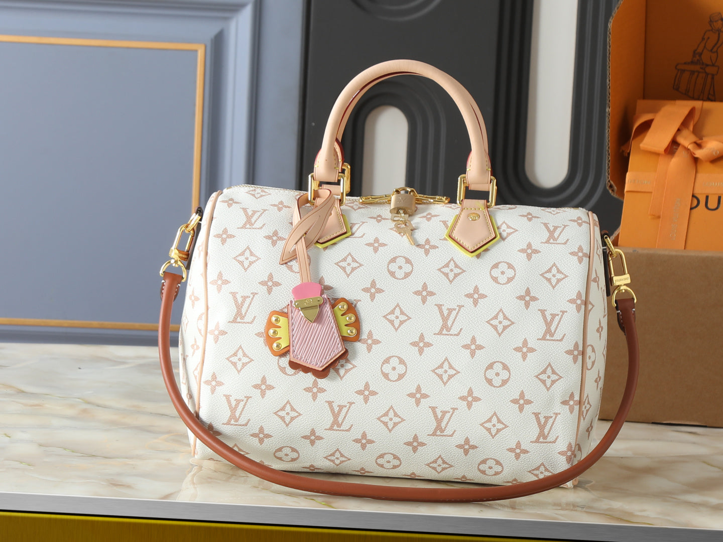 B1N86E9 Popular leather bag