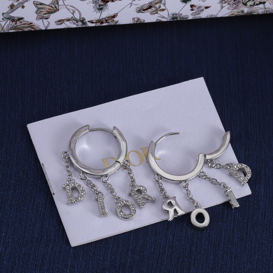 X1Z64D585E Popular  Earrings