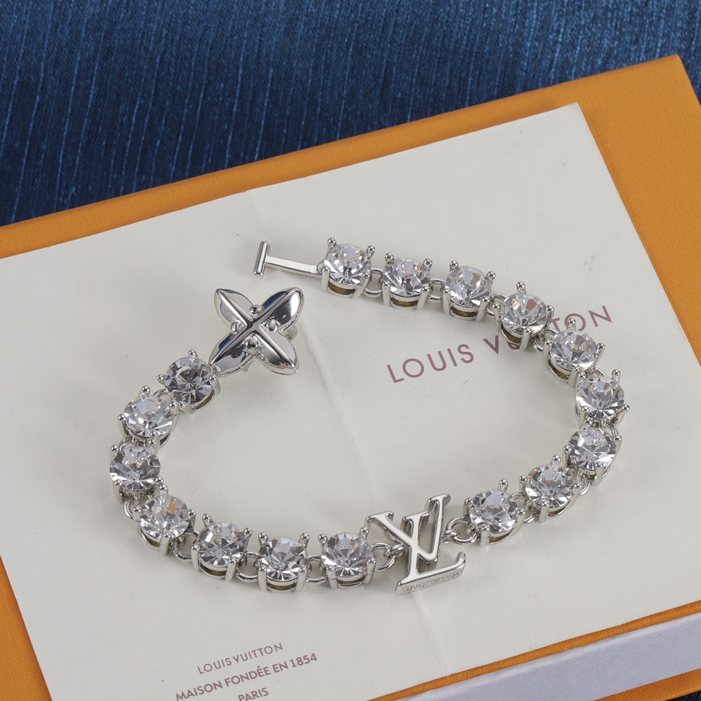 X1Z64E558K  Popular Bracelets