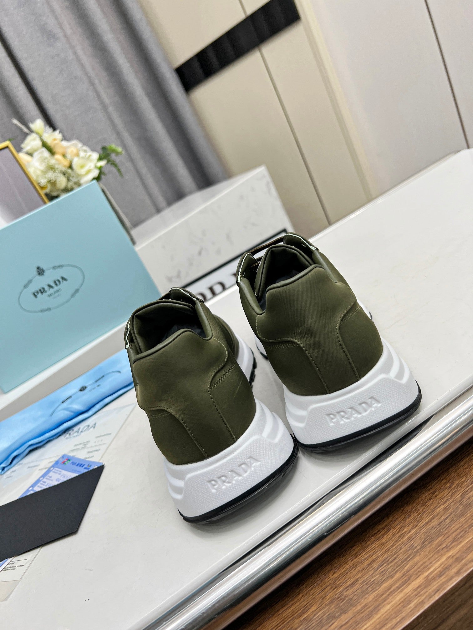 Z2Q95P92 Popular high-quality shoes